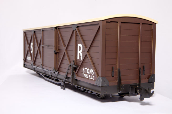 Lynton &amp; Barnstaple ‘Howard’ bogie goods van Accucraft R19-25A