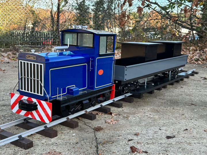 Maxitrak Planet 5" Gauge Passenger Light Diesel Garden Railway Set