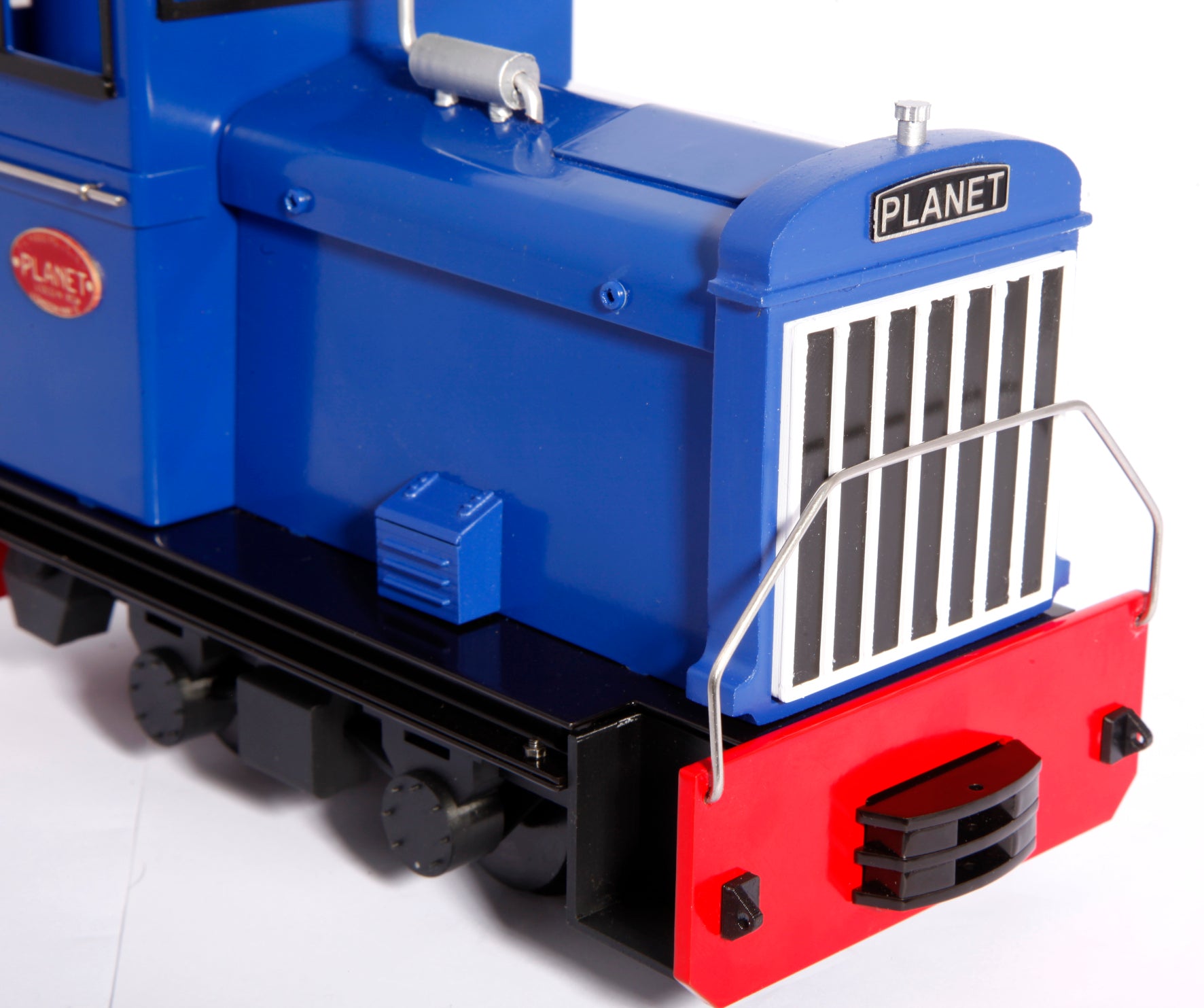 Maxitrak Mini Planet 16mm 0-4-0 battery electric loco