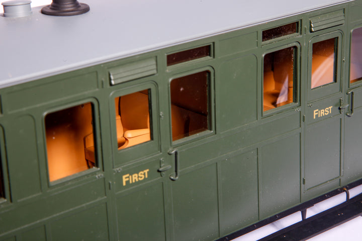 L &amp; B Composite coach Accucraft