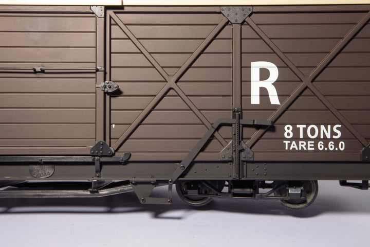 Lynton &amp; Barnstaple ‘Howard’ bogie goods van Accucraft R19-25A