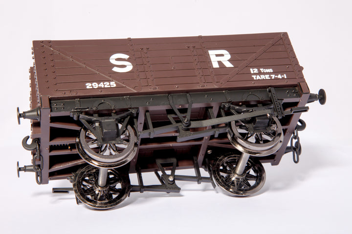1:32 Scale RCH Seven Plank Wagon Accucraft