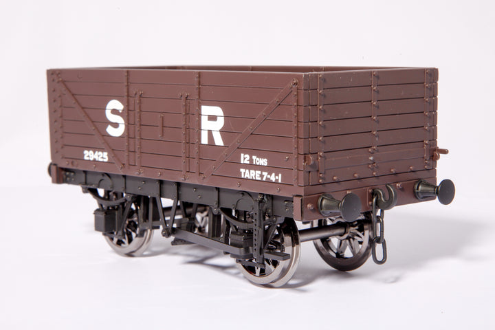 1:32 Scale RCH Seven Plank Wagon Accucraft