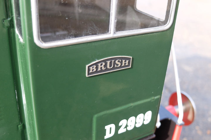 Maxitrak 5" Gauge Brush 0-4-0