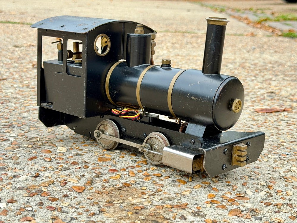 Second Hand 16mm Cheddar Models Iver