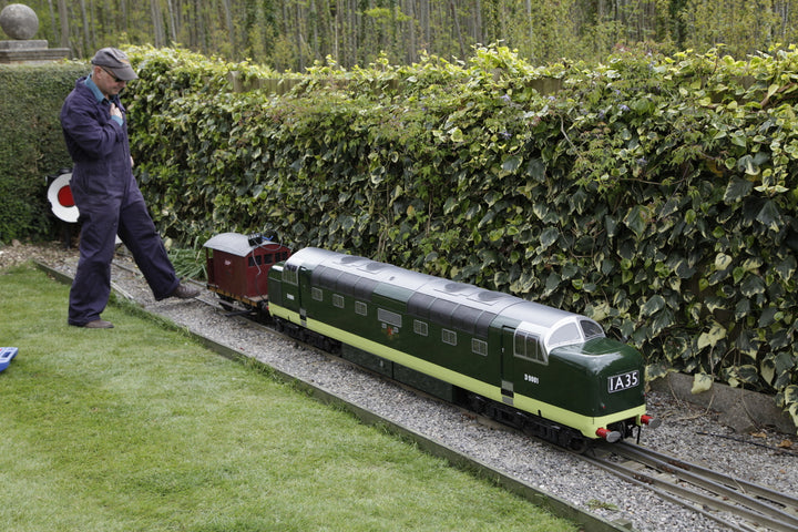 Maxitrak 7 1/4" Gauge Class 55 Deltic battery electric locomotive