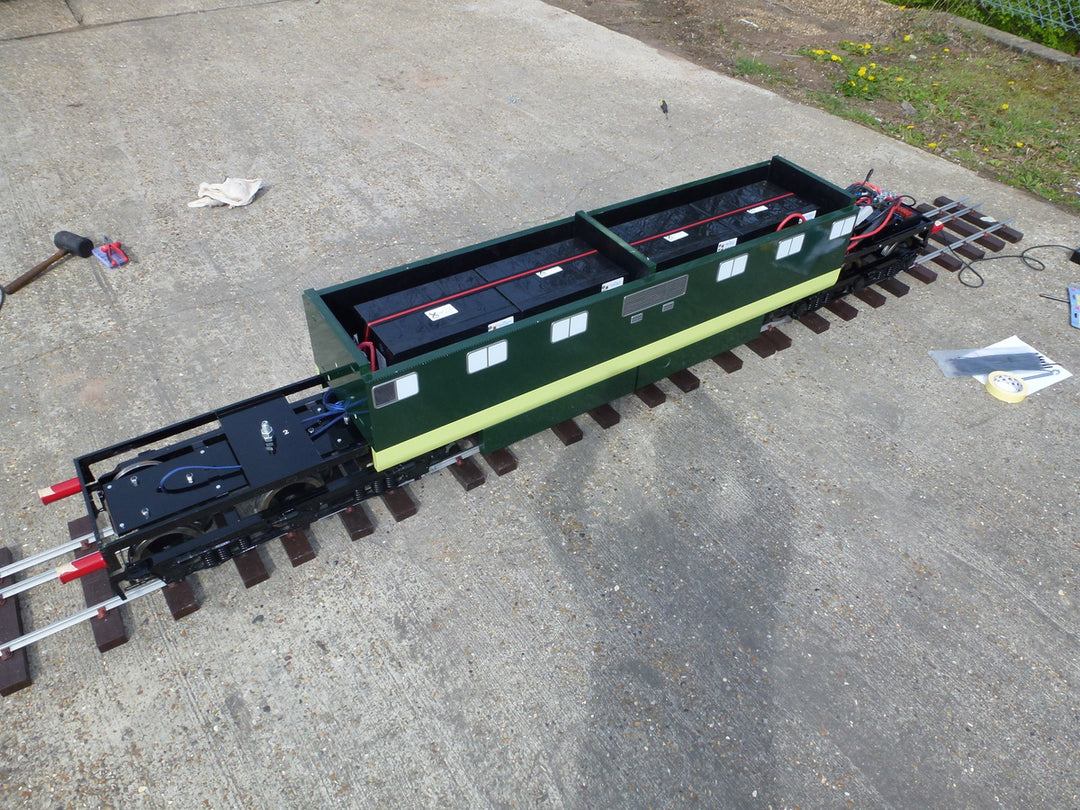 Maxitrak 7 1/4" Gauge Class 55 Deltic battery electric locomotive