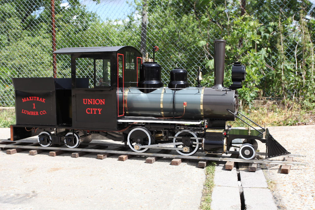Maxitrak 7 1/4" Forney 2-4-4 Live Steam Locomotive