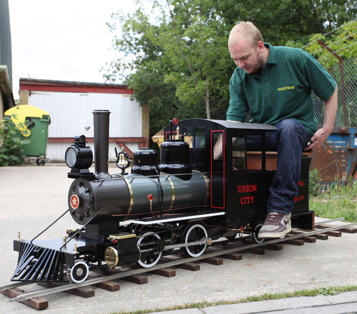 Maxitrak 7 1/4" Forney 2-4-4 Live Steam Locomotive