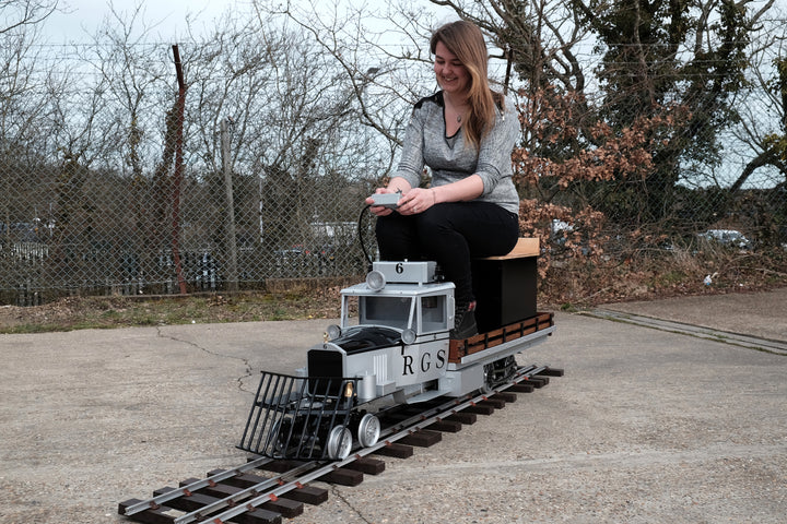 Maxitrak 7 1/4" Goose No6 battery electric locomotive