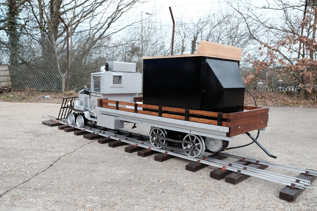 Maxitrak 7 1/4" Goose No6 battery electric locomotive