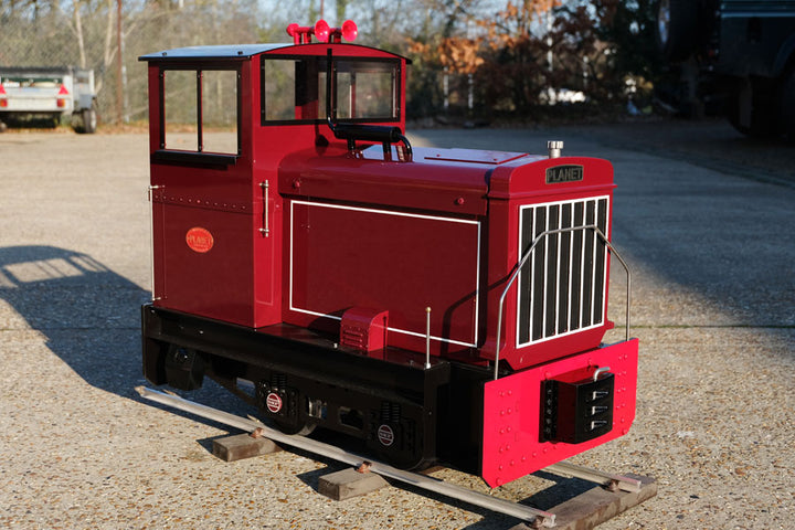 Maxitrak 7 1/4" Gauge Planet II battery electric locomotive
