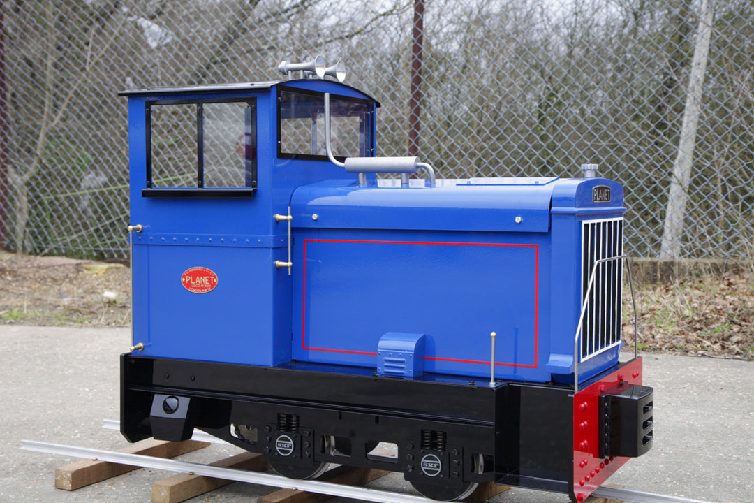 Maxitrak 7 1/4" Gauge Planet II battery electric locomotive