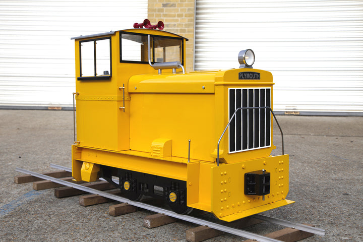 Maxitrak 7 1/4" Gauge Plymouth II battery electric locomotive