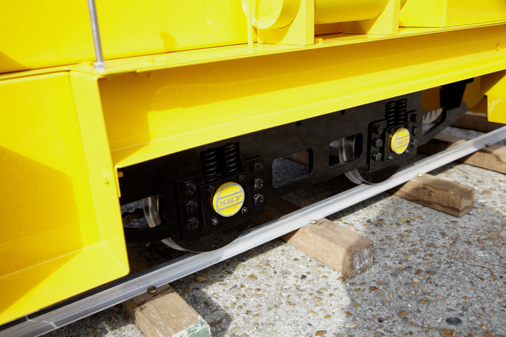 Maxitrak 7 1/4" Gauge Plymouth II battery electric locomotive