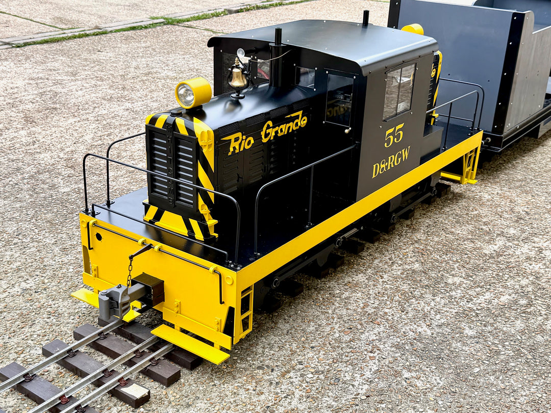 Maxitrak 7 1/4" Whitcomb battery electric locomotive