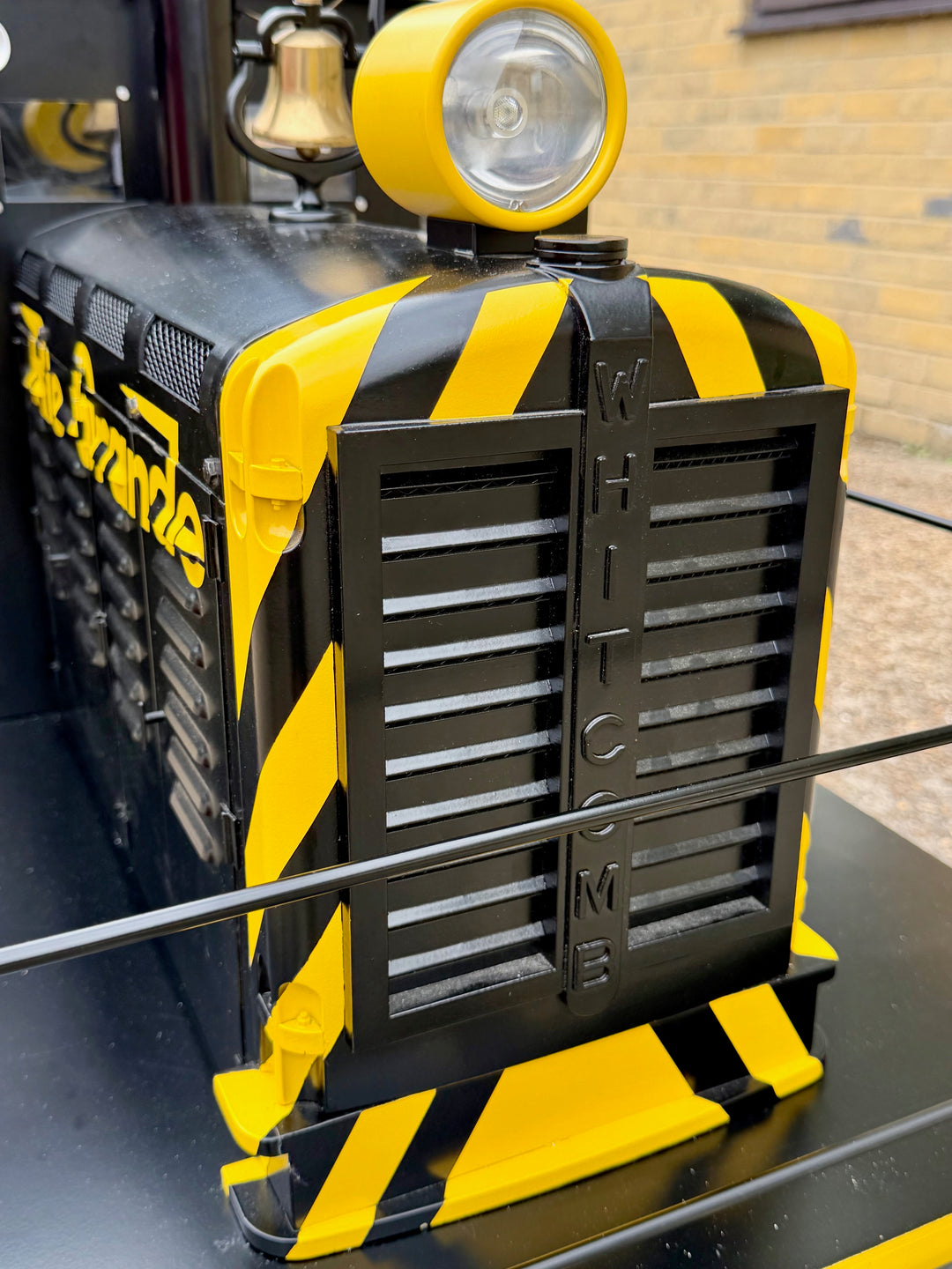 Maxitrak 7 1/4" Whitcomb battery electric locomotive