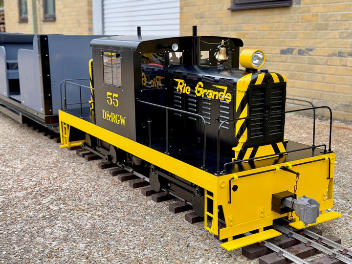 Maxitrak 7 1/4" Whitcomb battery electric locomotive
