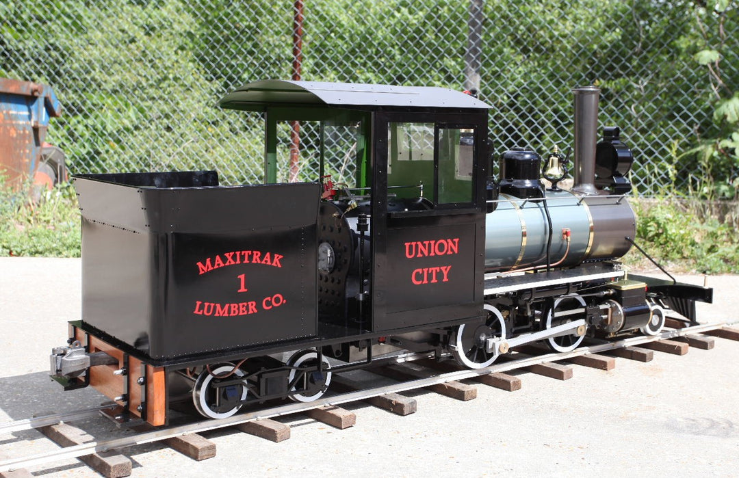 Maxitrak Forney 2-4-4 Steam locomotive rear right