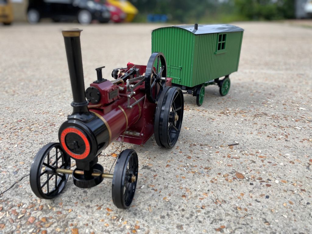 Maxitrak 3/4" Scale Living Van